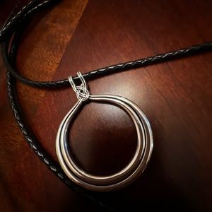 Retired Brighton INTERLOCK Lariat Knot Pendant Black Leather Cord Necklace 25”